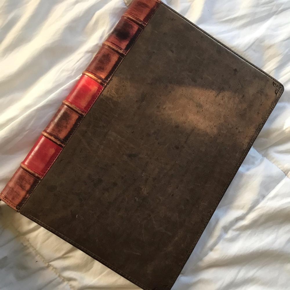 TwelveSouth Laptop Book Case